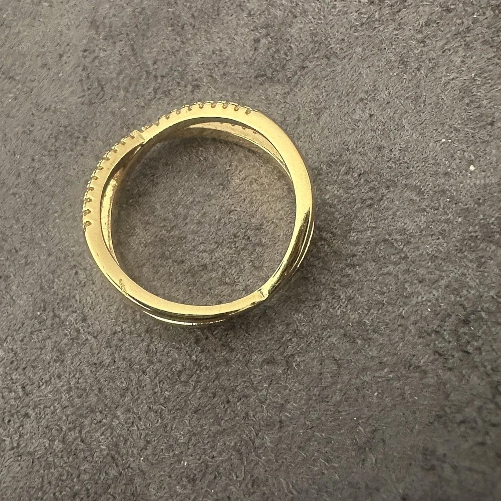 Gold Tone Clear Rhinestone Crisscross Band Ring Womens Size 10 Statement Boho